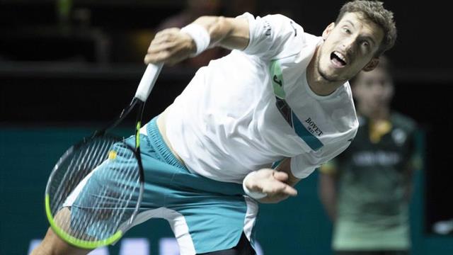 Carreño a semifinales en Róterdam tras vencer al italiano Sinner