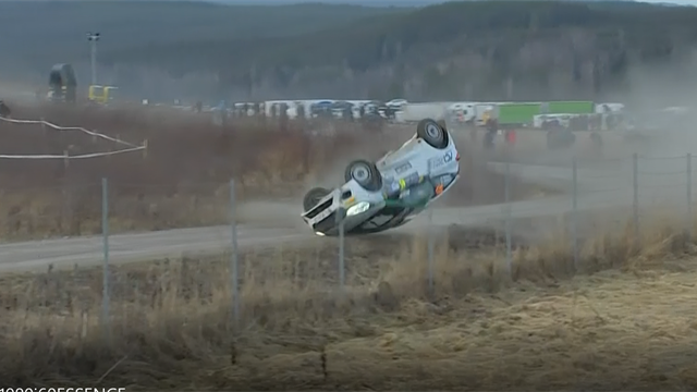 ¡Milagro! Dos pilotos salvaron la vida en el Rally de Suecia tras sendos accidentes ¡Milagro! Dos pilotos salvaron la vida en el Rally de Suecia tras sendos accidentes
