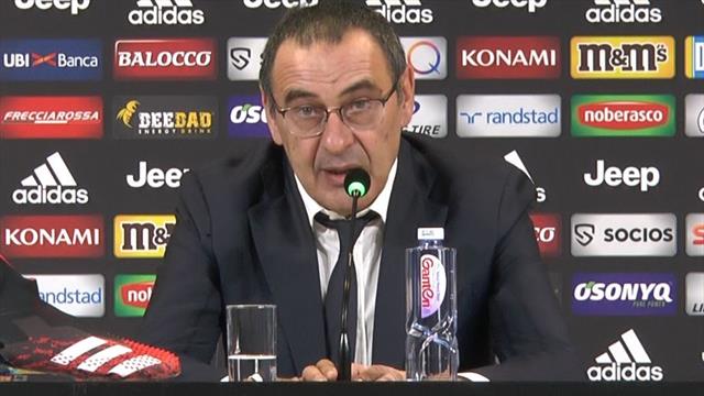 Sarri: "Alla Juventus non vedrete mai un'organizzazione collettiva come in altre mie squadre" Sarri: "Alla Juventus non vedrete mai un'organizzazione collettiva come in altre mie squadre"