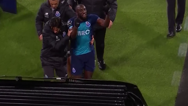 Insulti razzisti in Guimaraes-Porto: Marega segna e abbandona il campo Insulti razzisti in Guimaraes-Porto: Marega segna e abbandona il campo