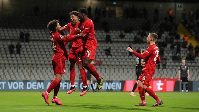 Bayern II feiert Schützenfest: Zirkzee trifft bei Kantersieg gegen Halle