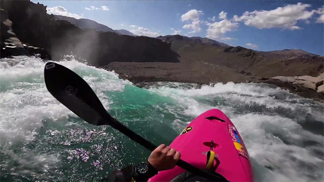 Watch: American kayaker takes plunge down 134ft waterfall Watch: American kayaker takes plunge down 134ft waterfall