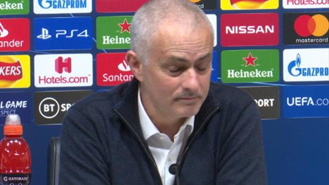 Malgré la défaite, Mourinho se dit "très fier" de ses joueurs Malgré la défaite, Mourinho se dit "très fier" de ses joueurs