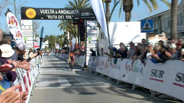 Dylan Teuns vince la crono di Mijas per questione di centesimi: a Fuglsang la Ruta del Sol Dylan Teuns vince la crono di Mijas per questione di centesimi: a Fuglsang la Ruta del Sol