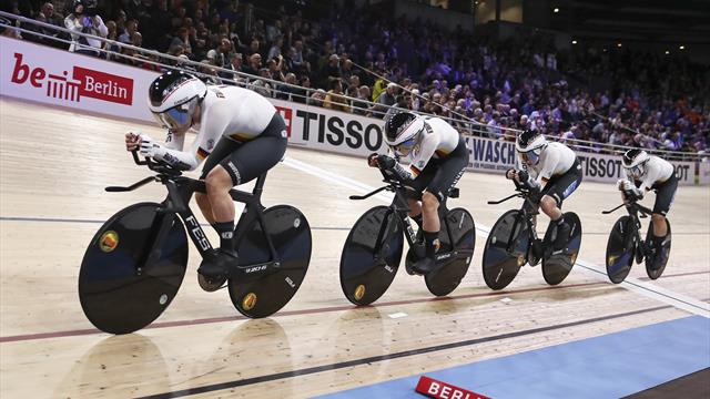 "Was ist da los bei Kanada?!" Gegnerischer Patzer beschert den Deutschen Bronze "Was ist da los bei Kanada?!" Gegnerischer Patzer beschert den Deutschen Bronze