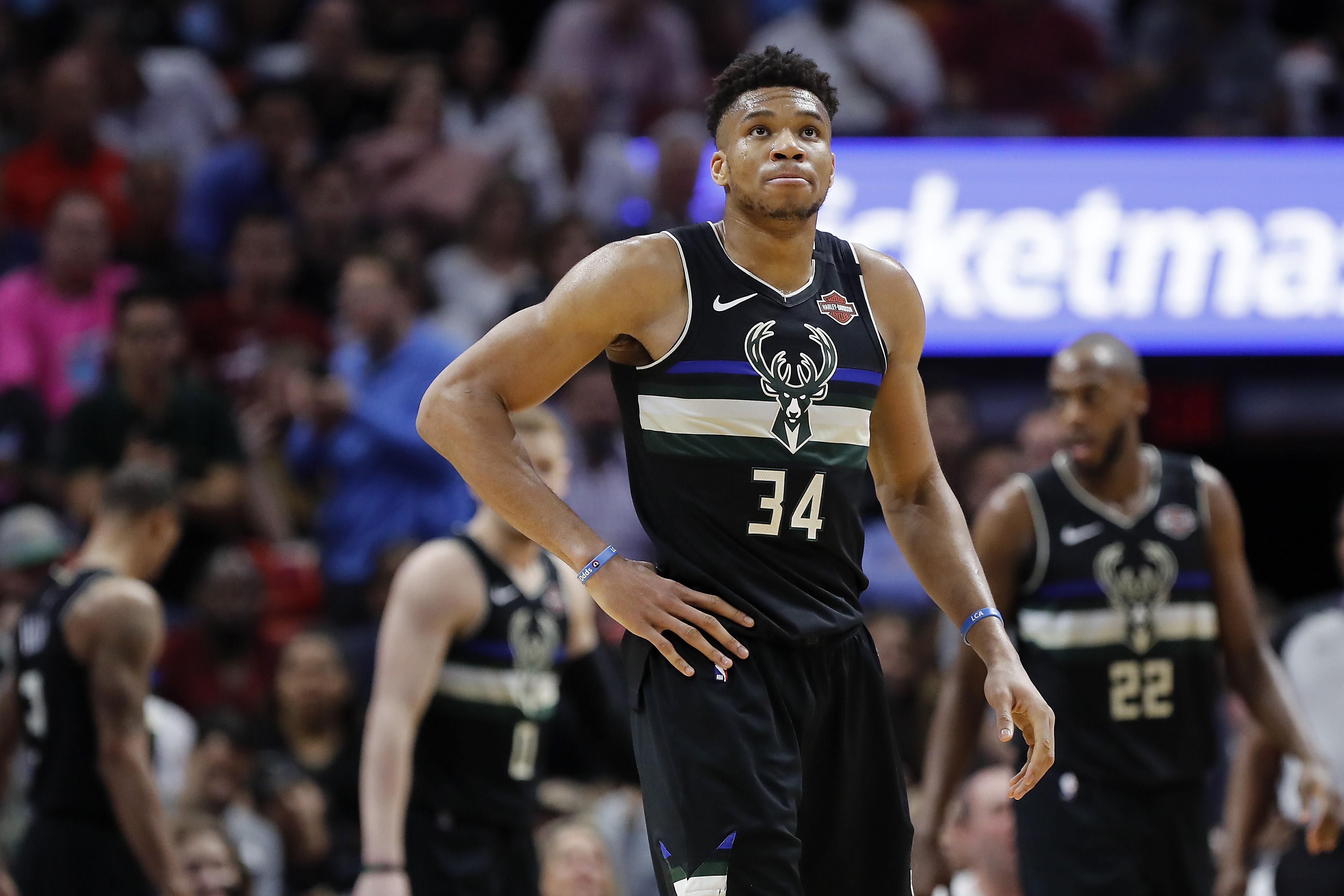 Giannis Antetokounmpo | Milwaukee Bucks