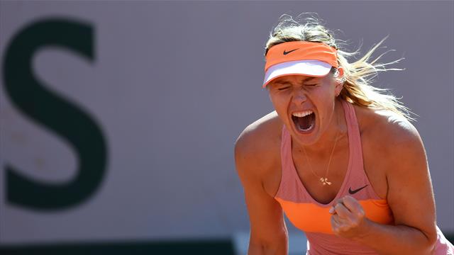 Sharapova, 5 partite indimenticabili negli Slam: dalla sfida a Serena Williams al trionfo con Halep Sharapova, 5 partite indimenticabili negli Slam: dalla sfida a Serena Williams al trionfo con Halep
