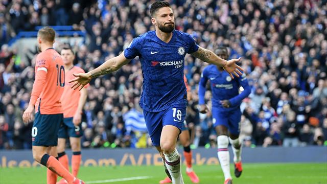 Giroud et les Blues se promènent