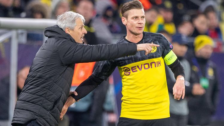 Psg Bvb Wie Borussia Dortmund Mit Leerer Tribune Umgeht