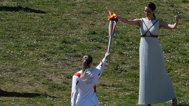 Une étape de plus vers Tokyo : la flamme olympique a été allumée Une étape de plus vers Tokyo : la flamme olympique a été allumée