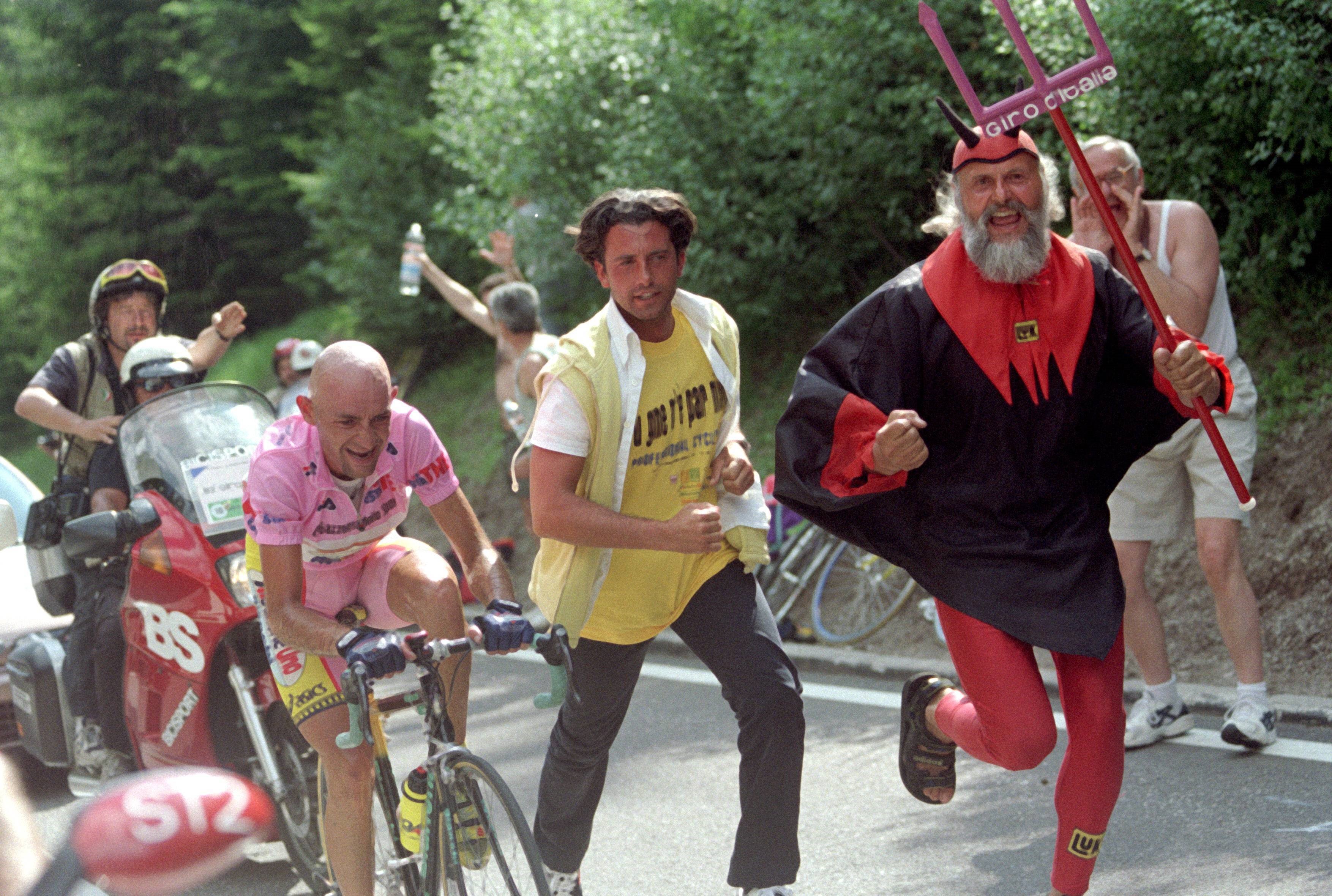 Re Cycle Il Pirata Popped When Pantani In Pink Was Booted Off The Giro Eurosport