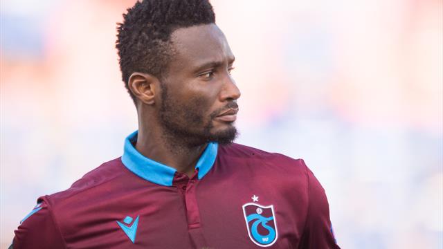 Furieux, Obi Mikel résilie avec Trabzonspor après l'annonce de la poursuite du championnat