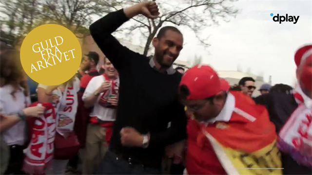Bischoff tiljubles af fans efter forveksling med Sevilla-legende: ’Det er som to dråber vand’ Bischoff tiljubles af fans efter forveksling med Sevilla-legende: ’Det er som to dråber vand’