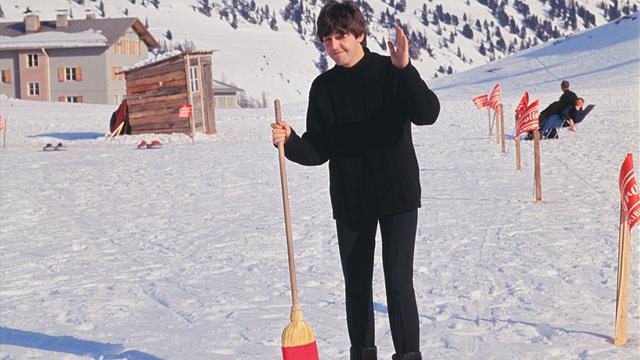 James Bond, Beatles, Simpson e Griffin: il fenomeno curling, uno sport che buca lo schermo