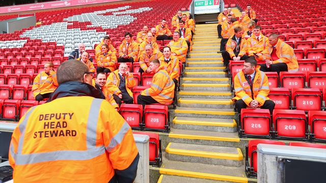 Liniștea tristă din Liverpool. Cum a arătat Anfield în ziua în care trebuia să sărbătorească titlul