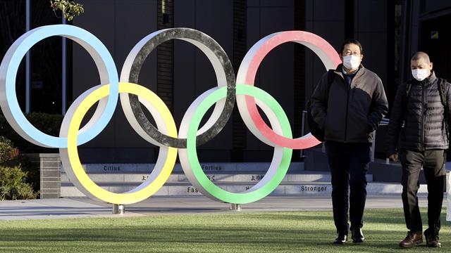 "Nous serons là", "Le CIO capitule" : la presse mondiale salue le report des JO en 2021