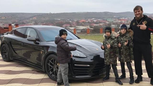 Тренер сыновей Кадырова: допинг, единственный бой в UFC, Porsсhe от детей Рамзана