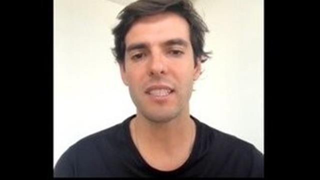 Il bel messaggio di Kakà: "Mi sento italiano, siete un grande popolo: ne verrete fuori!" Il bel messaggio di Kakà: "Mi sento italiano, siete un grande popolo: ne verrete fuori!"
