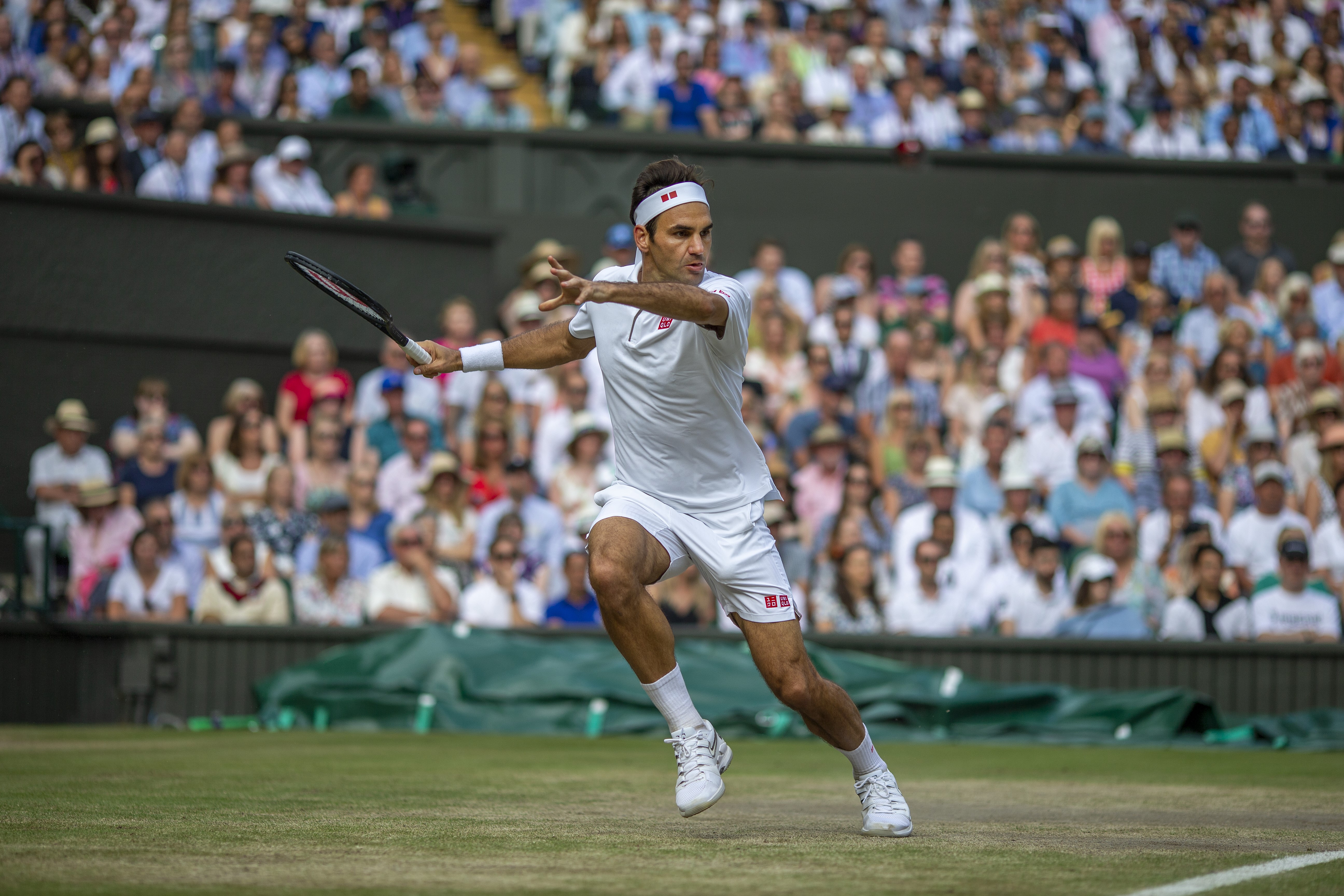 Roger Federer soll Stand heute auch 2020 in Wimbledon aufschlagen