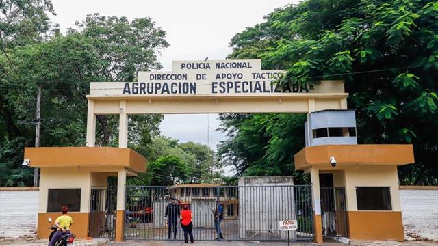 El COVID-19 opaca en los medios de Paraguay a Ronaldinho, su preso más famoso