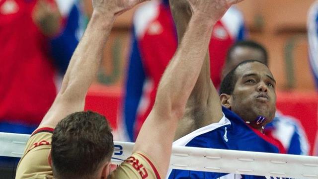 Un voleibolista cubano que juega en Estonia da positivo por COVID-19