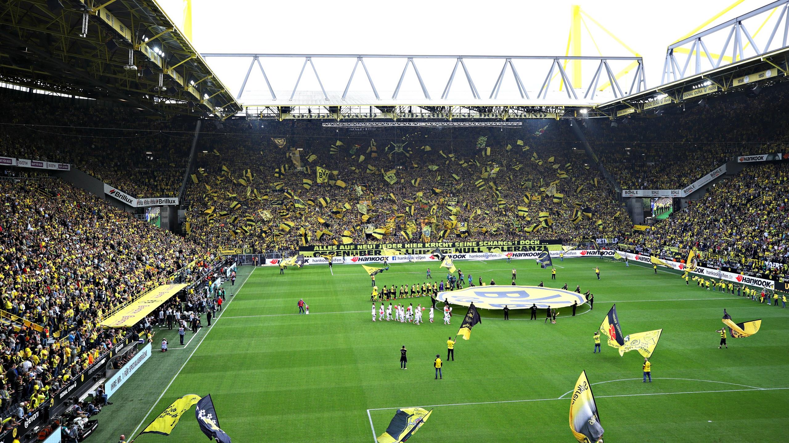 Deutschland Die Football League den Fans die Tür zur Rückkehr