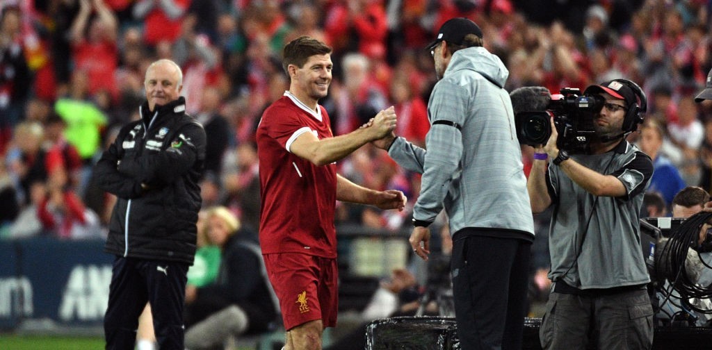 Steven Gerrard, alături de Jurgen Klopp