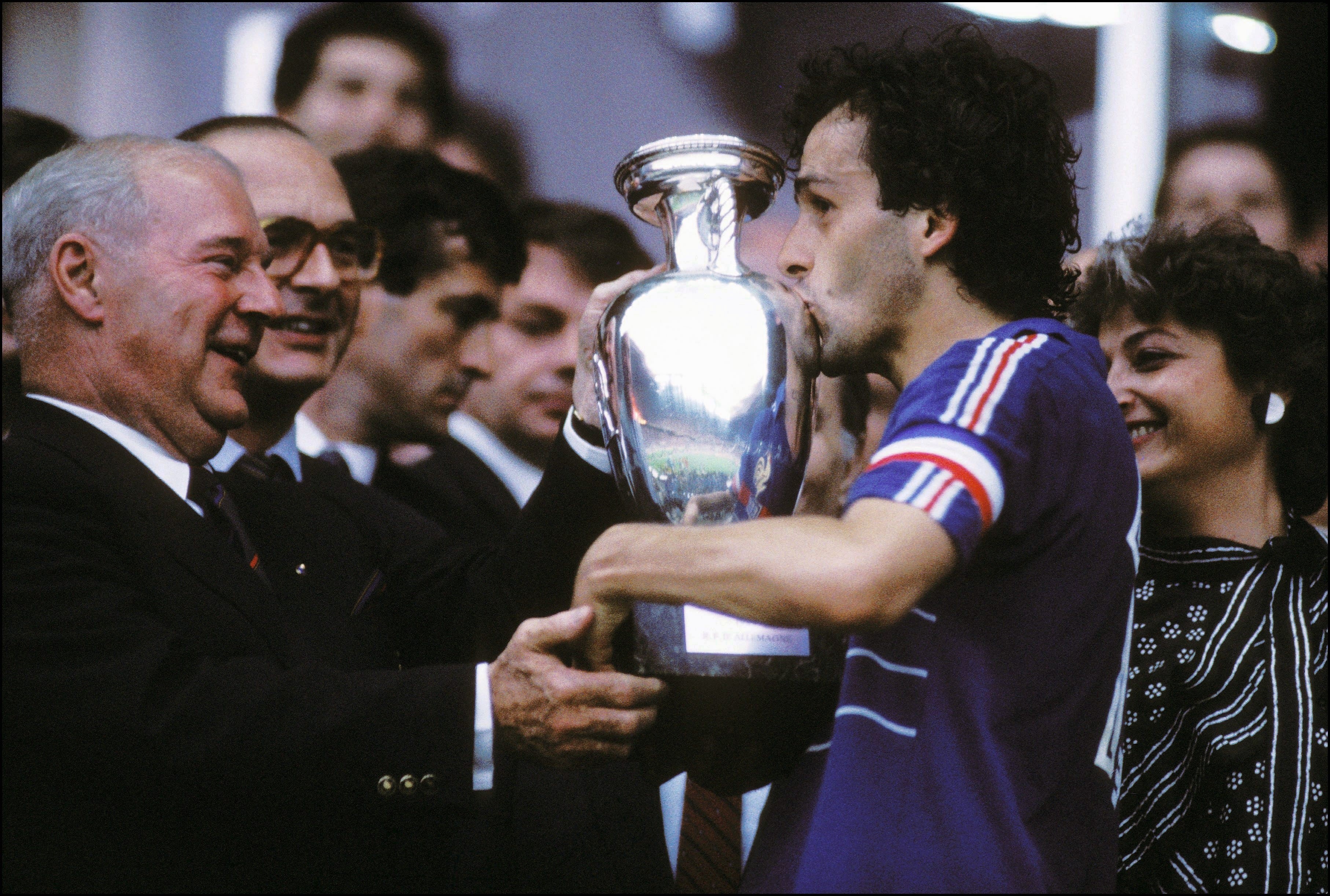 Michel Platini of France in action during the World Cup match against... Fotografía de noticias