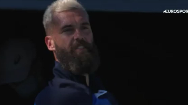 Angry Benoit Paire throws racket during loss to Matteo Berrettini at Ultimate Tennis Showdown Angry Benoit Paire throws racket during loss to Matteo Berrettini at Ultimate Tennis Showdown
