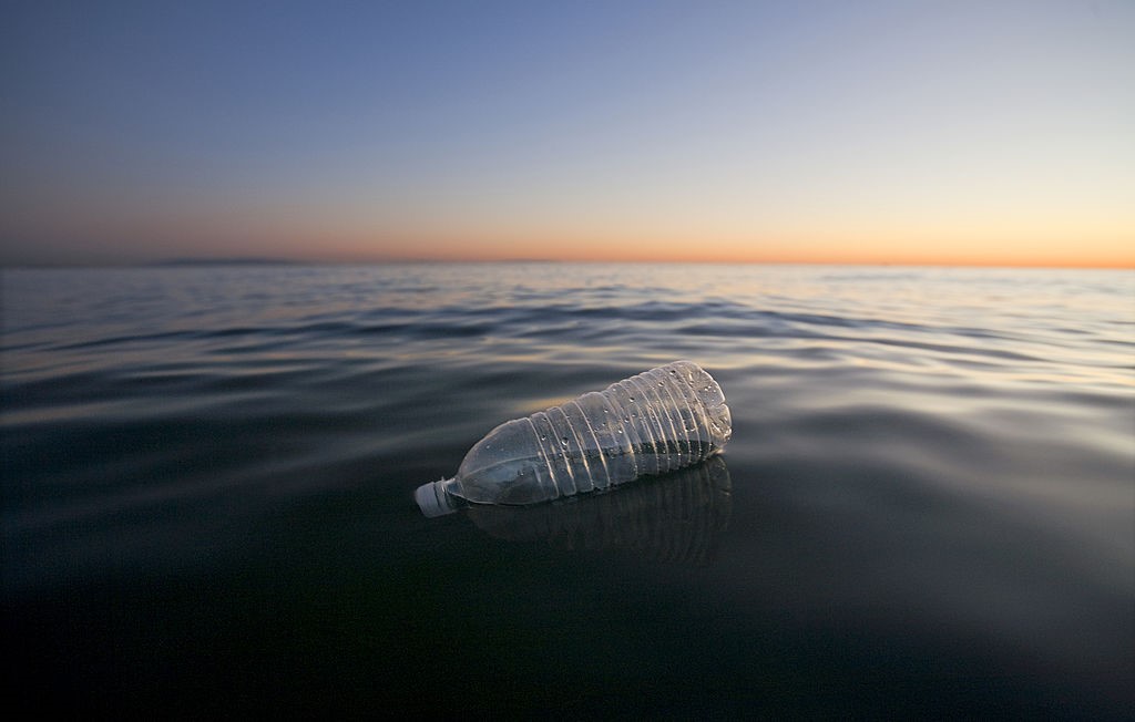 Plastic în ocean