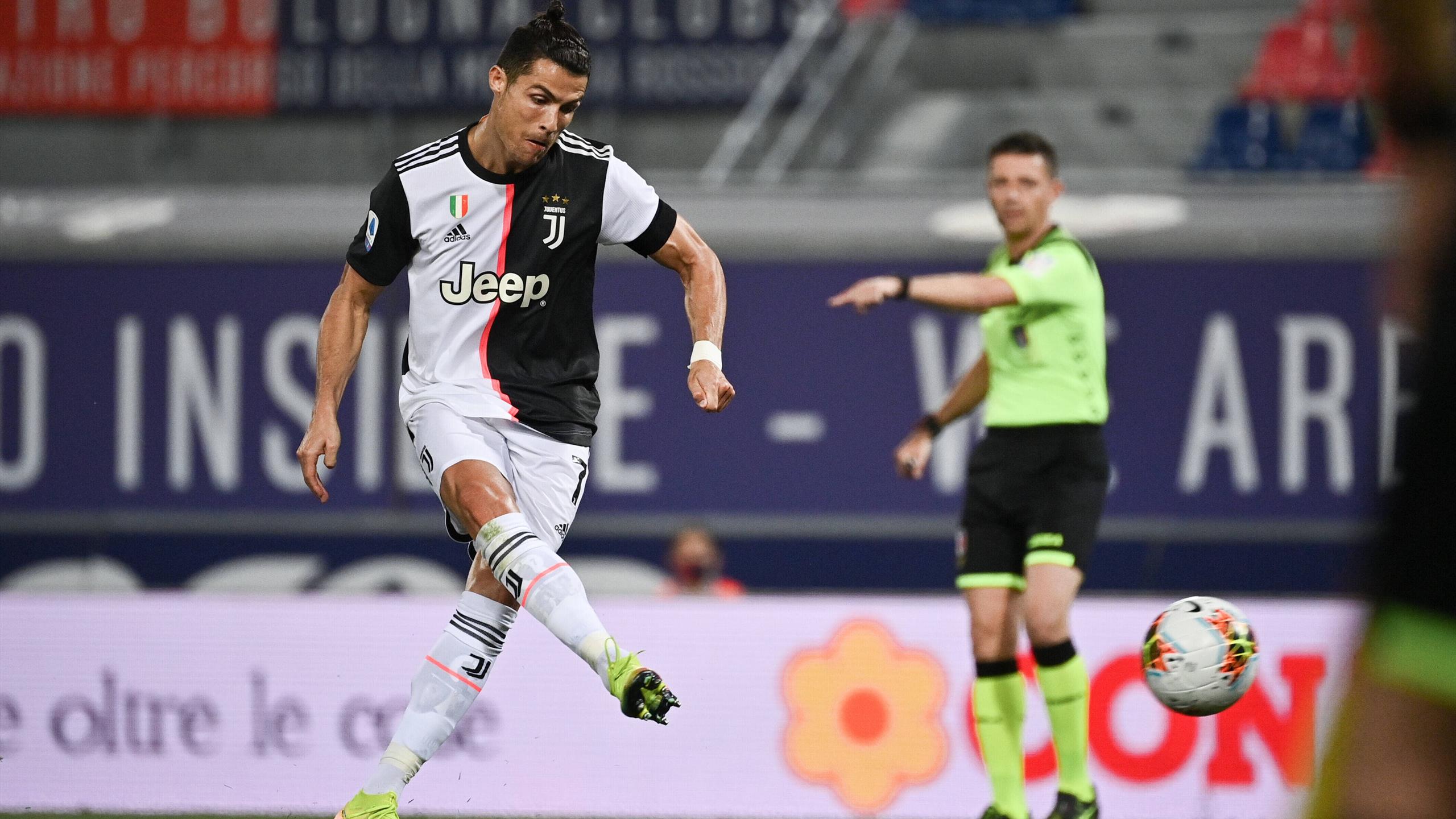 La Moviola di BolognaJuventus de Ligt trattenuto, è rigore. Danilo meritava il rosso anche