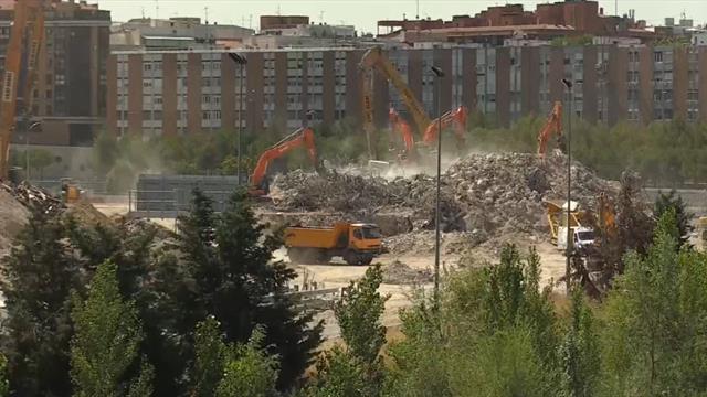 Concluyen los trabajados del desmontaje del estadio Vicente Calderón Concluyen los trabajados del desmontaje del estadio Vicente Calderón