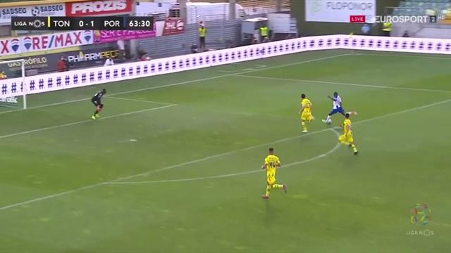 Liga NOS: Marega pone tierra de por medio con una gran definición Liga NOS: Marega pone tierra de por medio con una gran definición