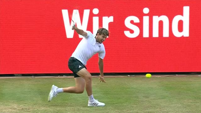 Bett1 Aces Berlín: El puntazo de Thiem para sortear la subida a la red de Berrettini Bett1 Aces Berlín: El puntazo de Thiem para sortear la subida a la red de Berrettini