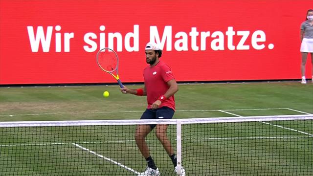 Matteo Berrettini keeps his wits about him after incredible Dominic Thiem slide Matteo Berrettini keeps his wits about him after incredible Dominic Thiem slide