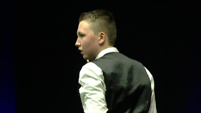 15-year-old Ben Mertens takes 3-1 lead to the interval against James Cahill 15-year-old Ben Mertens takes 3-1 lead to the interval against James Cahill