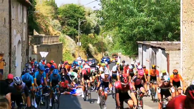 ¡Espeluznante! El accidente con montonera de Pinot en la Ruta de Occitania ¡Espeluznante! El accidente con montonera de Pinot en la Ruta de Occitania