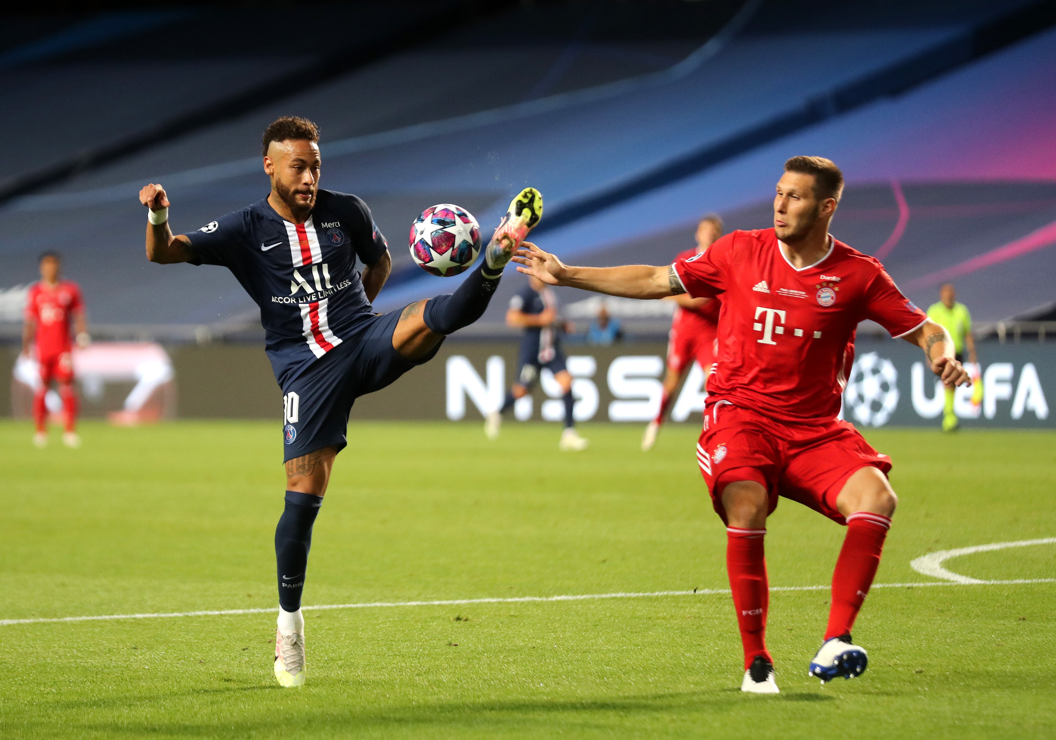 Duel Neymar - Suele lors de la finale de Ligue des champions 2020 entre le PSG et le Bayern