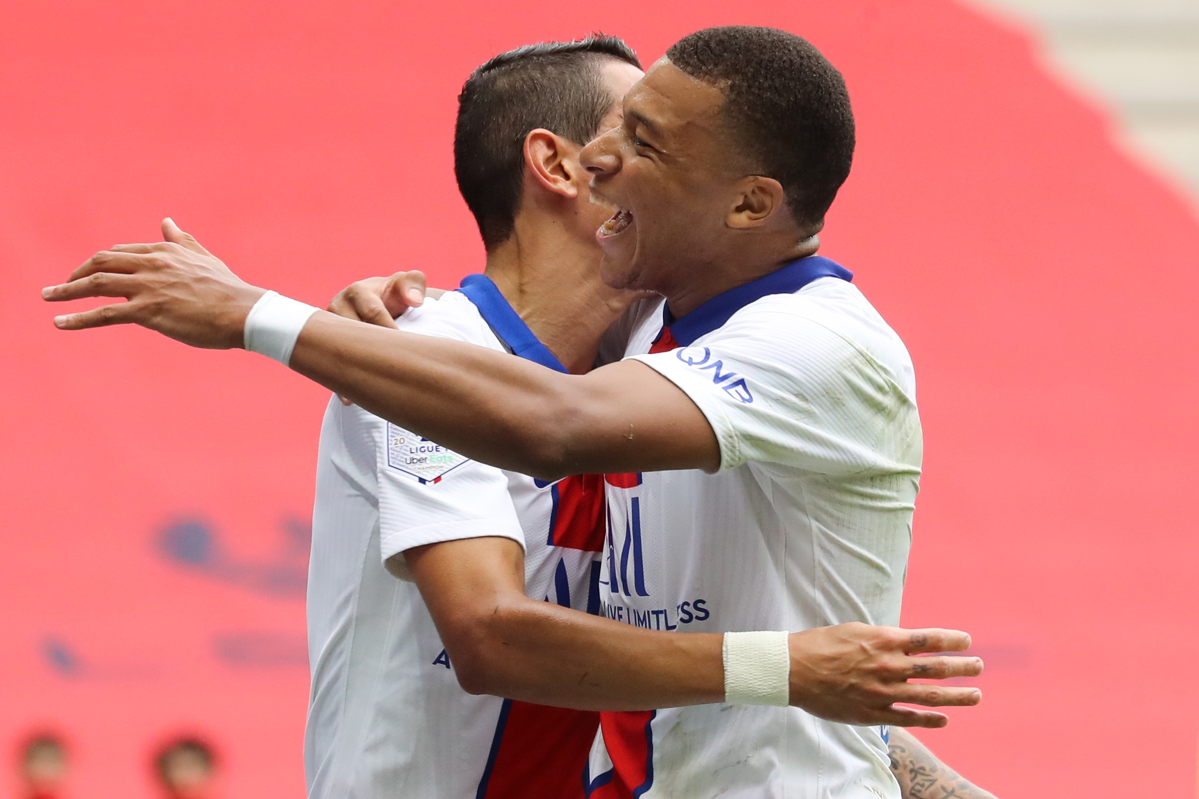 Angel Di Maria et Kylian Mbappé