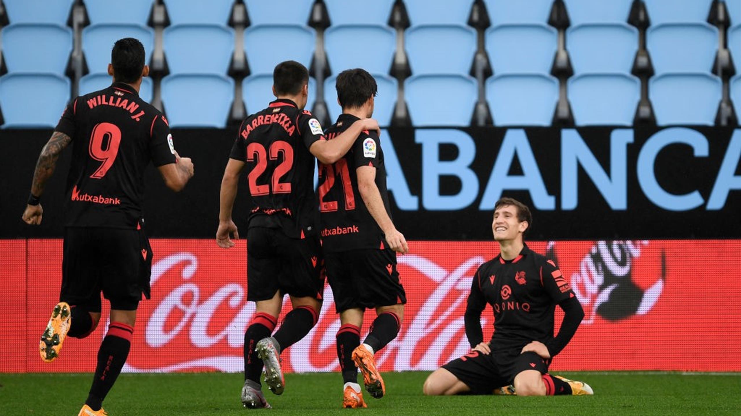 La Real Soceidad sigue líder sólido, el Madrid gana fácil y el Barça vuelve a pinchar. La Real Soceidad sigue líder sólido, el Madrid gana fácil y el Barça vuelve a pinchar.