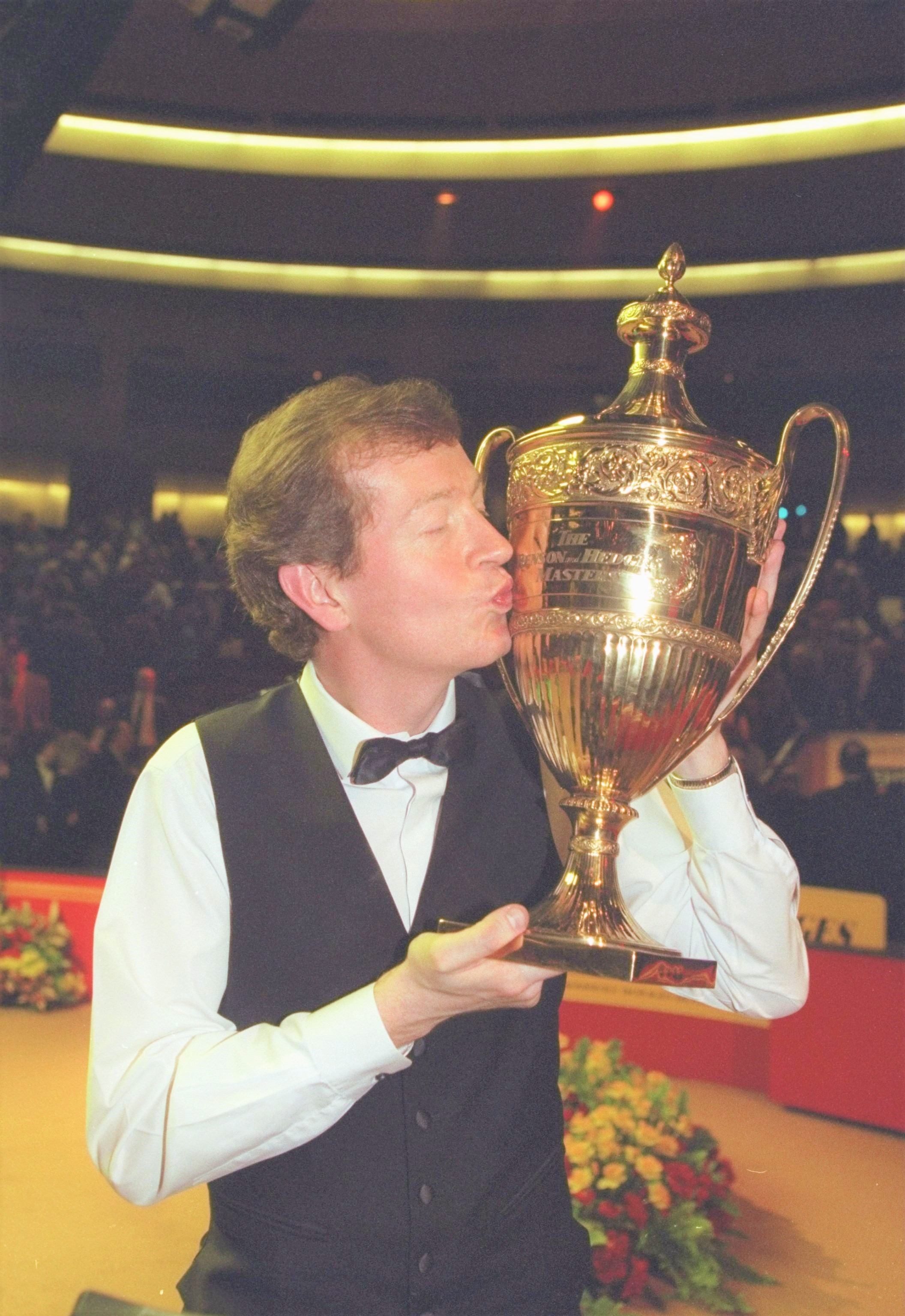 Steve Davis with the 1997 Masters trophy.