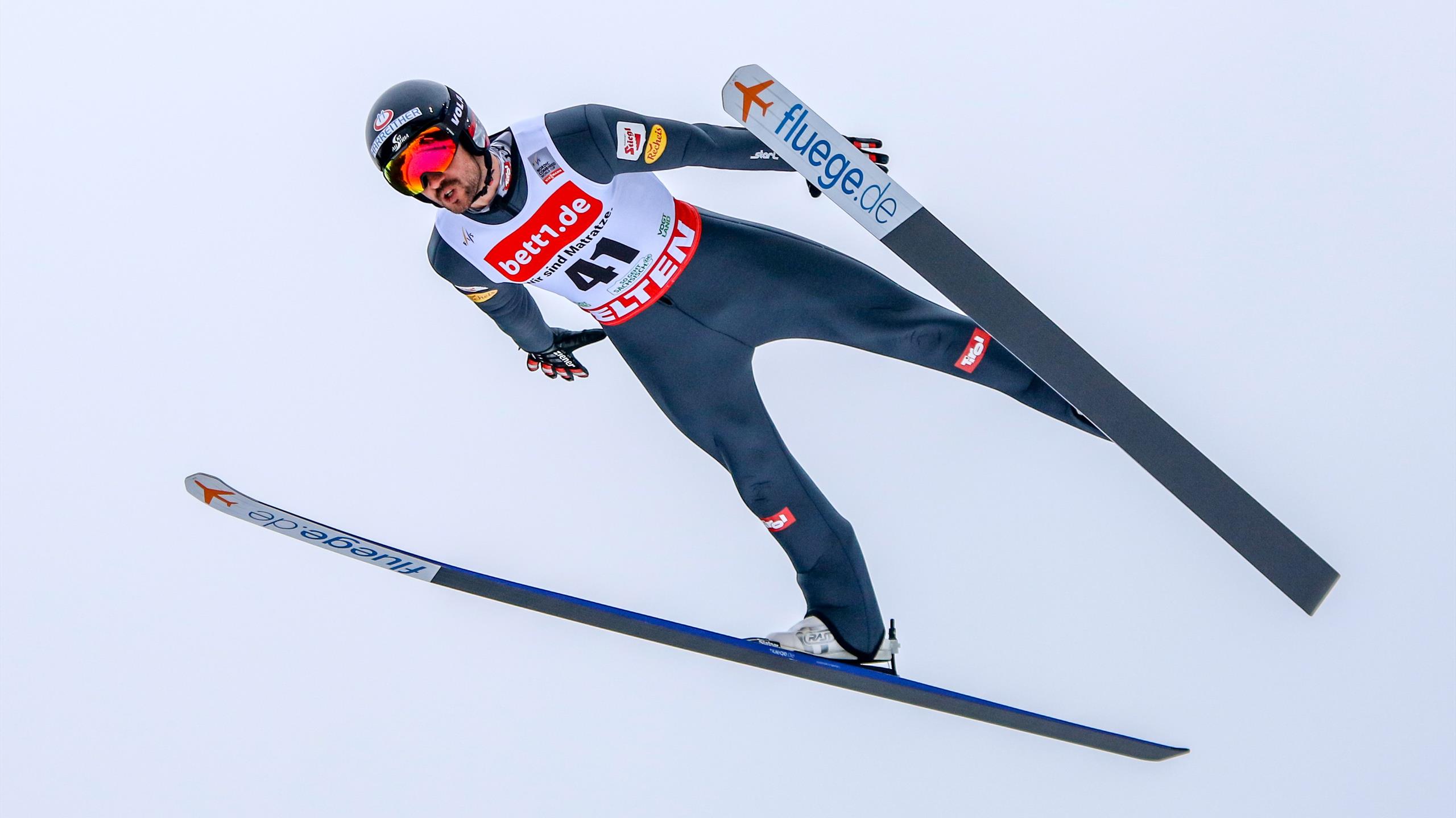 Weltcup in Klingenthal Kombinierer Lukas Greiderer fliegt zum