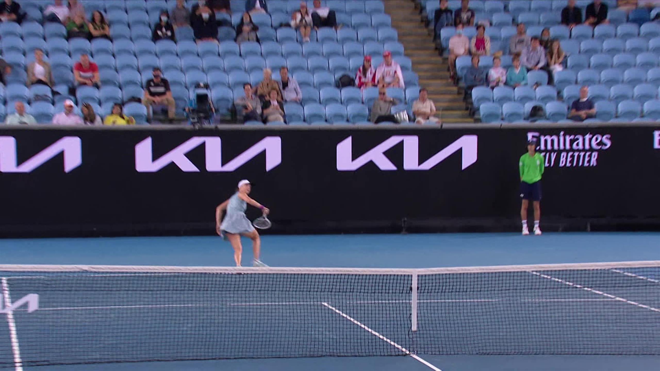 Australian Open 2021 'What a get!' Iga Swiatek produces wonderful