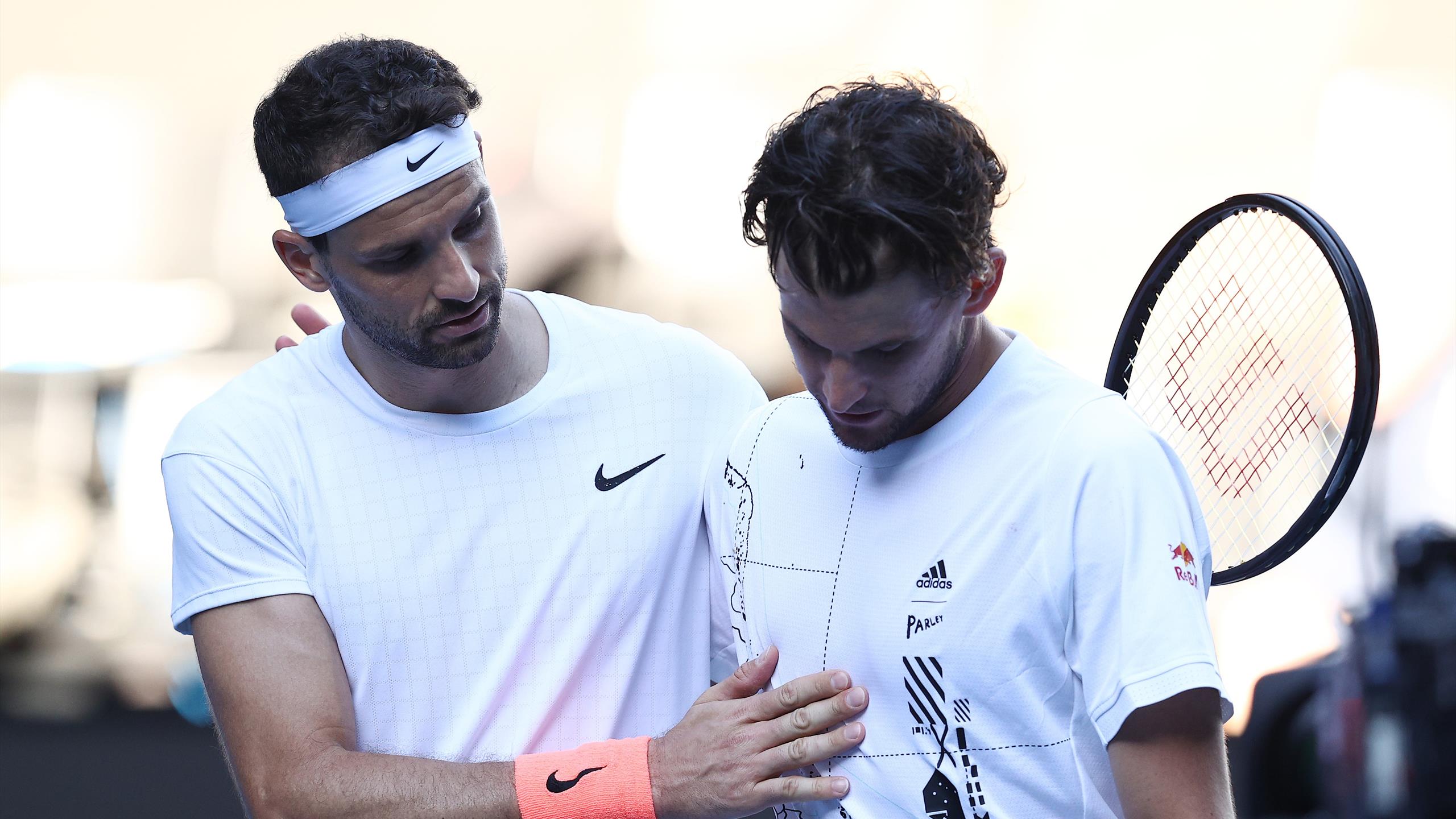 Australian Open 2021 - Out of gas Dominic Thiem knocked out by Grigor Dimitrov in straight sets