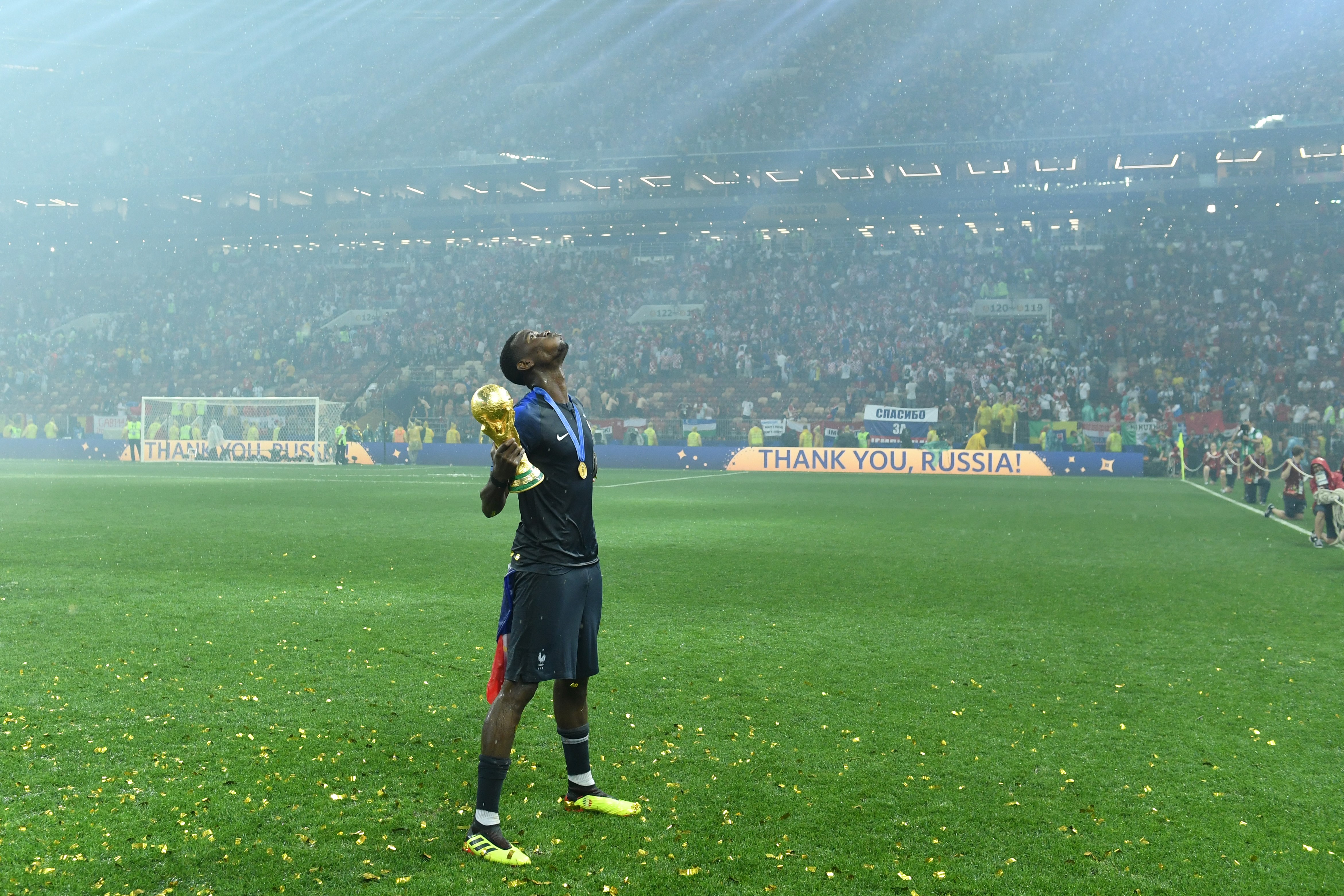 Paul Pogba avec la Coupe du monde 2018