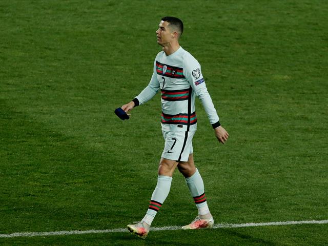 Serbia 2-2 Portugal: Cristiano Ronaldo has last-gasp goal