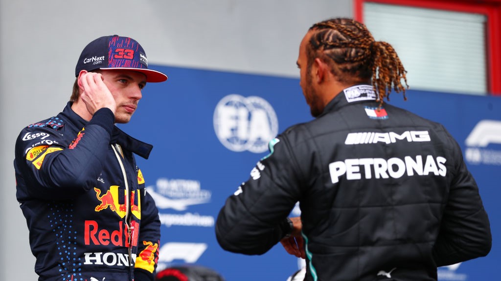 Max Verstappen (Red Bull) et Lewis Hamilton (Mercedes) au Grand Prix d'Emilie-Romagne 2021