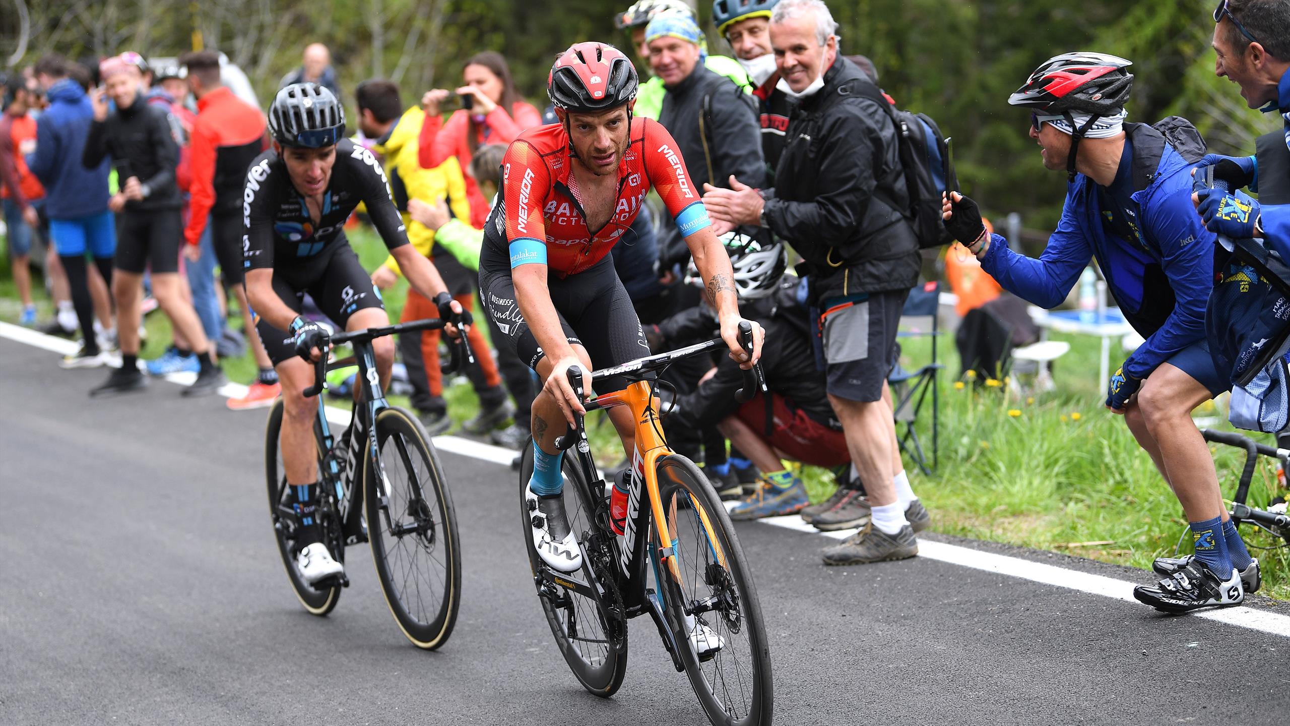 Giro d'Italia 2021 Highlights 20. Etappe Caruso verlangt Bernal im
