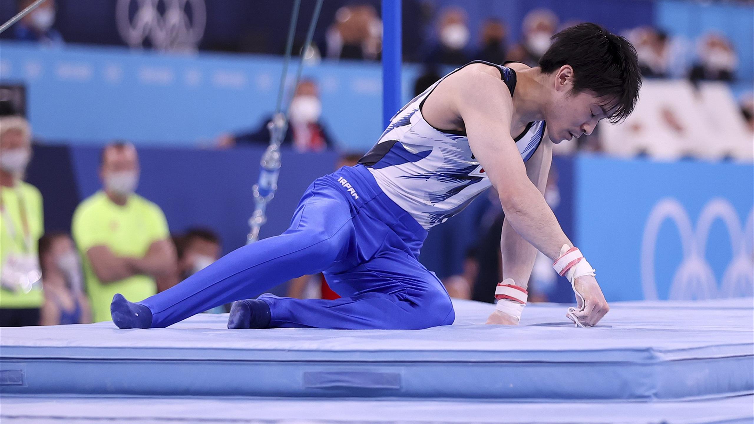 Olympia 2021 Mehrkampf Olympiasieger Kohei Uchimura Sturzt Und Scheitert In Qualifikation Kunstturnen Video Eurosport 