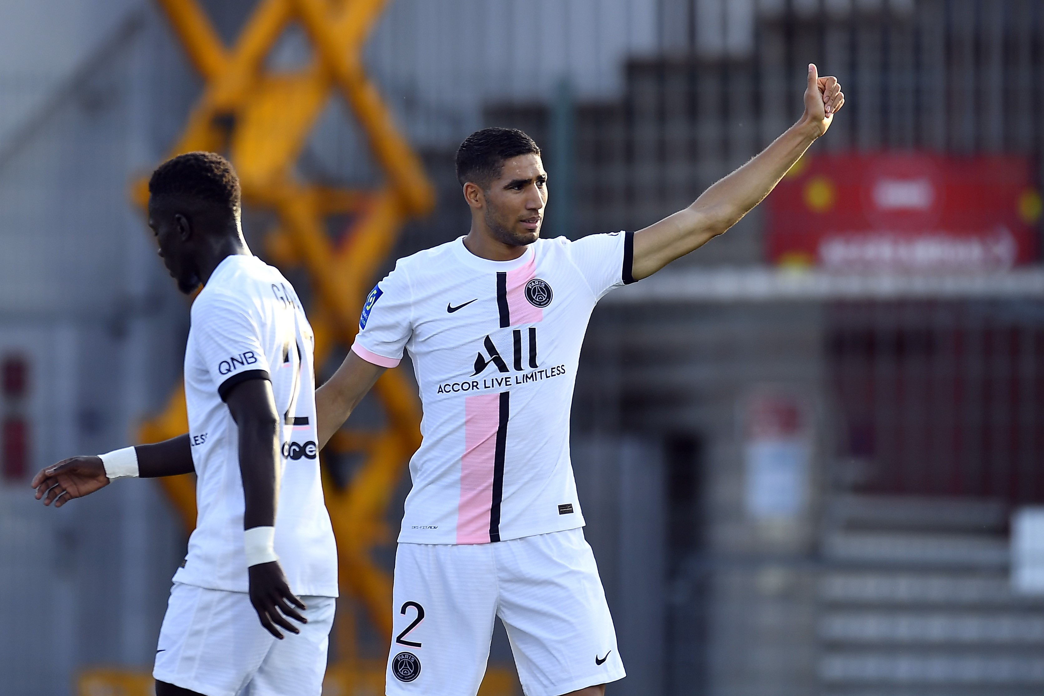 Achraf Hakimi, buteur avec le PSG face à Orléans